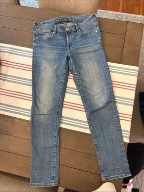 American Eagle Outfitters Skinny Jeans in Light Blue Wash